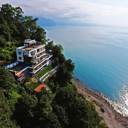 Hotel Montana Kvariati Exterior foto